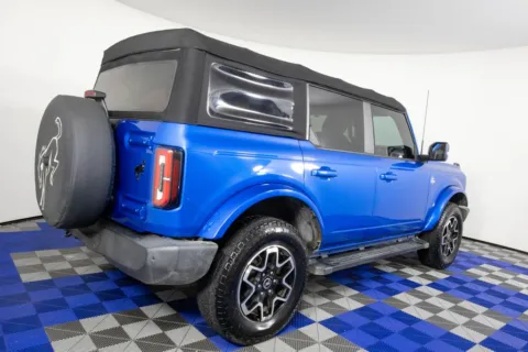 More photos of 2022 Ford Bronco Outer Banks at Apple Sport Imports, TX