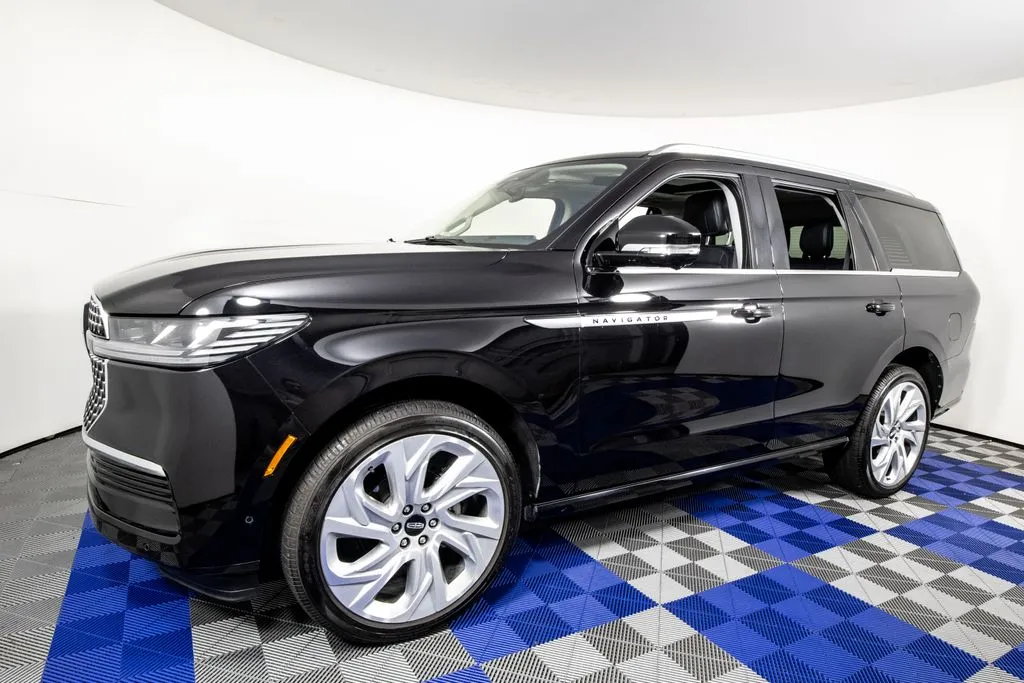 Black 2025 Lincoln Navigator Reserve for sale in Austin, TX