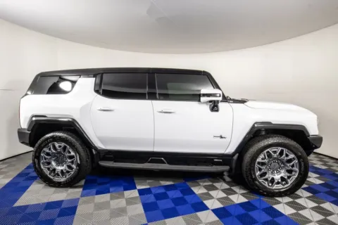 More photos of 2025 GMC Hummer EV SUV 3X at Apple Sport Imports, TX