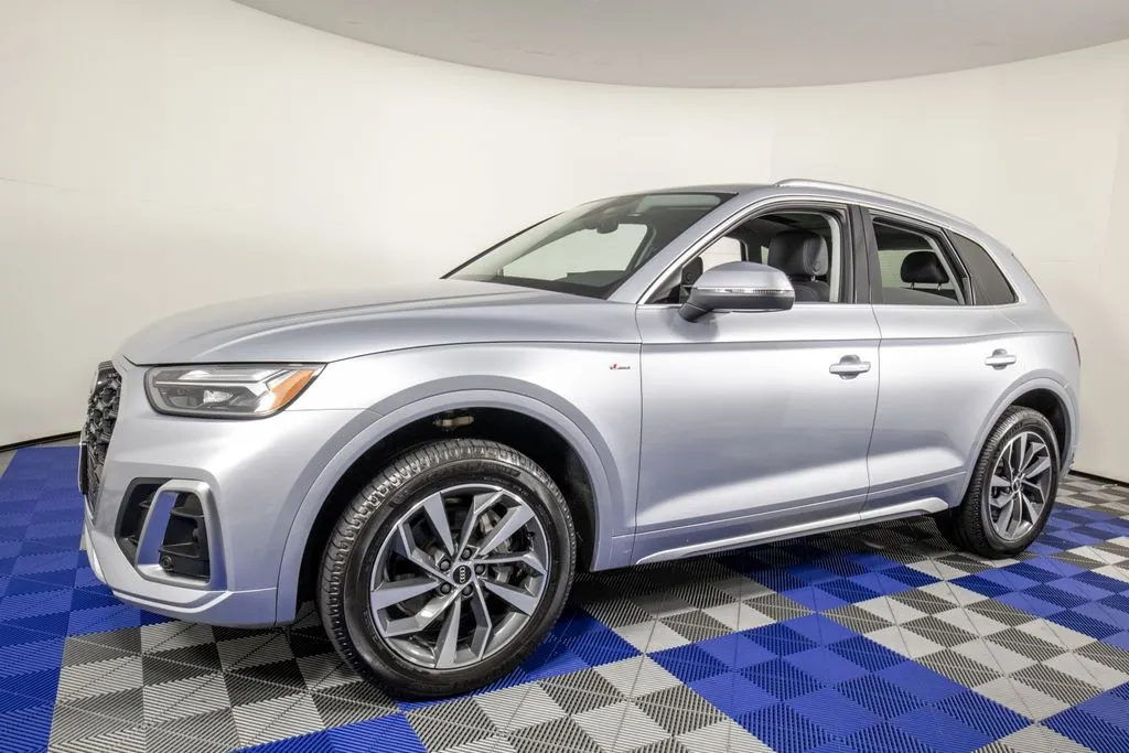 Silver 2023 Audi Q5 45 S line Premium Plus for sale in Austin, TX
