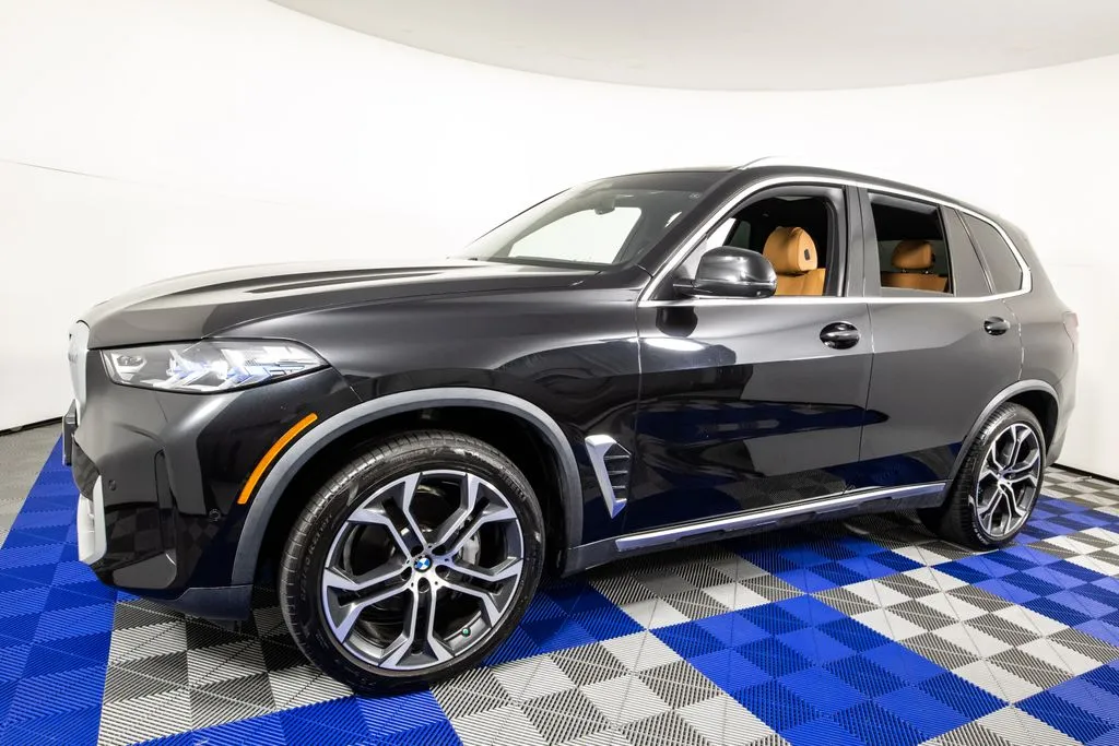Black 2024 BMW X5 sDrive40i for sale in Austin, TX