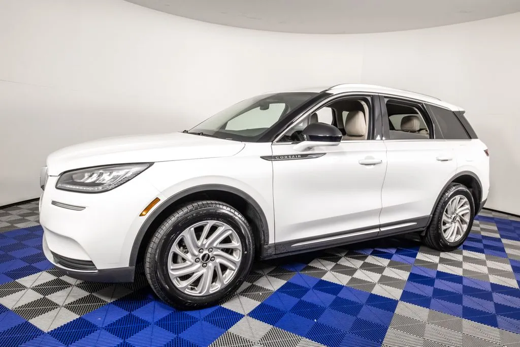 White 2022 Lincoln Corsair Standard for sale in Austin, TX