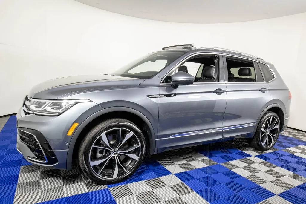 Gray 2024 Volkswagen Tiguan 2.0T SEL R-Line for sale in Austin, TX