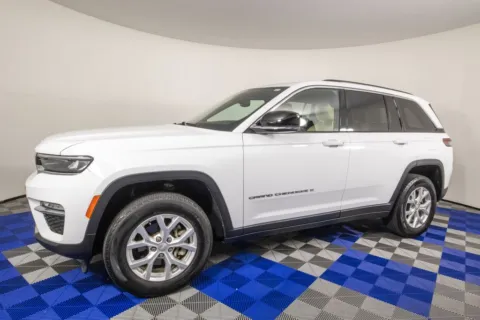 White 2023 Jeep Grand Cherokee Limited for sale in Austin, TX