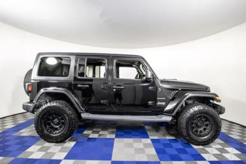 More photos of 2019 Jeep Wrangler Unlimited Sahara at Apple Sport Imports, TX