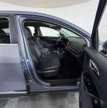 More photos of 2024 Kia Sportage EX at Apple Sport Imports, TX