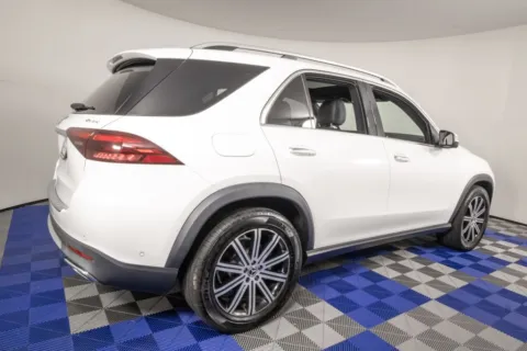 More photos of 2024 Mercedes-Benz GLE 350 Exclusive at Apple Sport Imports, TX