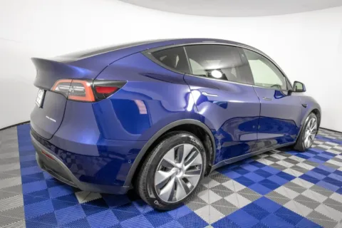More photos of 2022 Tesla Model Y Long Range at Apple Sport Imports, TX