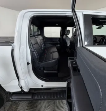 More photos of 2025 Ford F-150 Lariat at Apple Sport Imports, TX