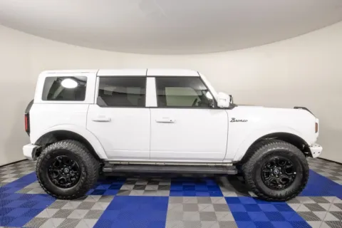More photos of 2023 Ford Bronco Wildtrak at Apple Sport Imports, TX
