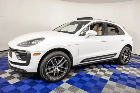 White 2024 Porsche Macan Premium Plus for sale in Austin, TX