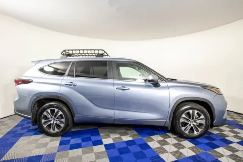 Another view of 2024 Toyota Highlander XLE for sale in Austin, TX at Apple Sport Imports