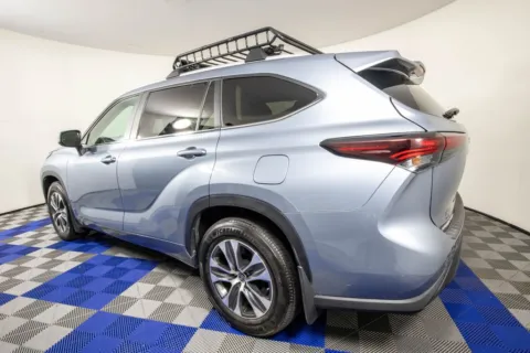 More photos of 2024 Toyota Highlander XLE at Apple Sport Imports, TX