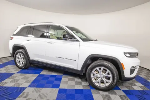 Another view of 2023 Jeep Grand Cherokee Limited for sale in Austin, TX at Apple Sport Imports