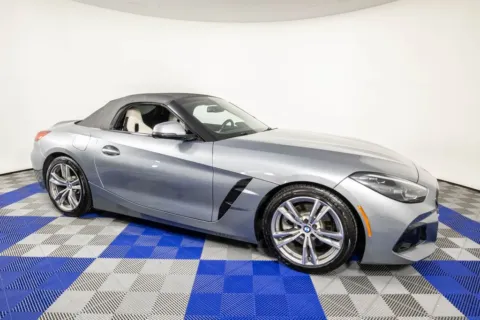 More photos of 2023 BMW Z4 sDrive30i at Apple Sport Imports, TX