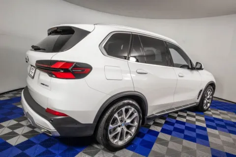 More photos of 2025 BMW X5 xDrive40i at Apple Sport Imports, TX
