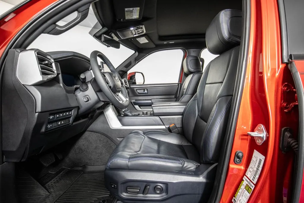 2025 Toyota Sequoia Platinum - Photo 9