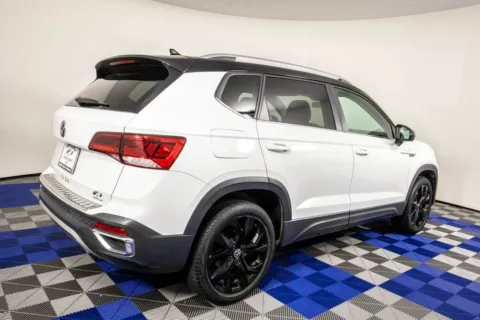 More photos of 2023 Volkswagen Taos 1.5T SE at Apple Sport Imports, TX