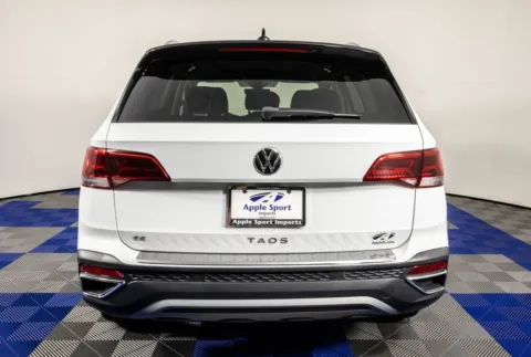 More photos of 2023 Volkswagen Taos 1.5T SE at Apple Sport Imports, TX