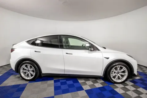 More photos of 2020 Tesla Model Y Long Range at Apple Sport Imports, TX