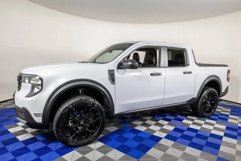 White 2025 Ford Maverick XLT for sale in Austin, TX