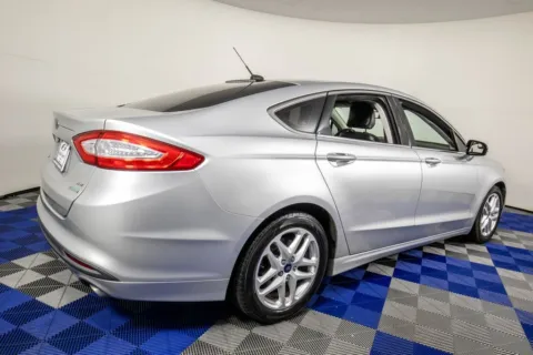 More photos of 2015 Ford Fusion SE at Apple Sport Imports, TX