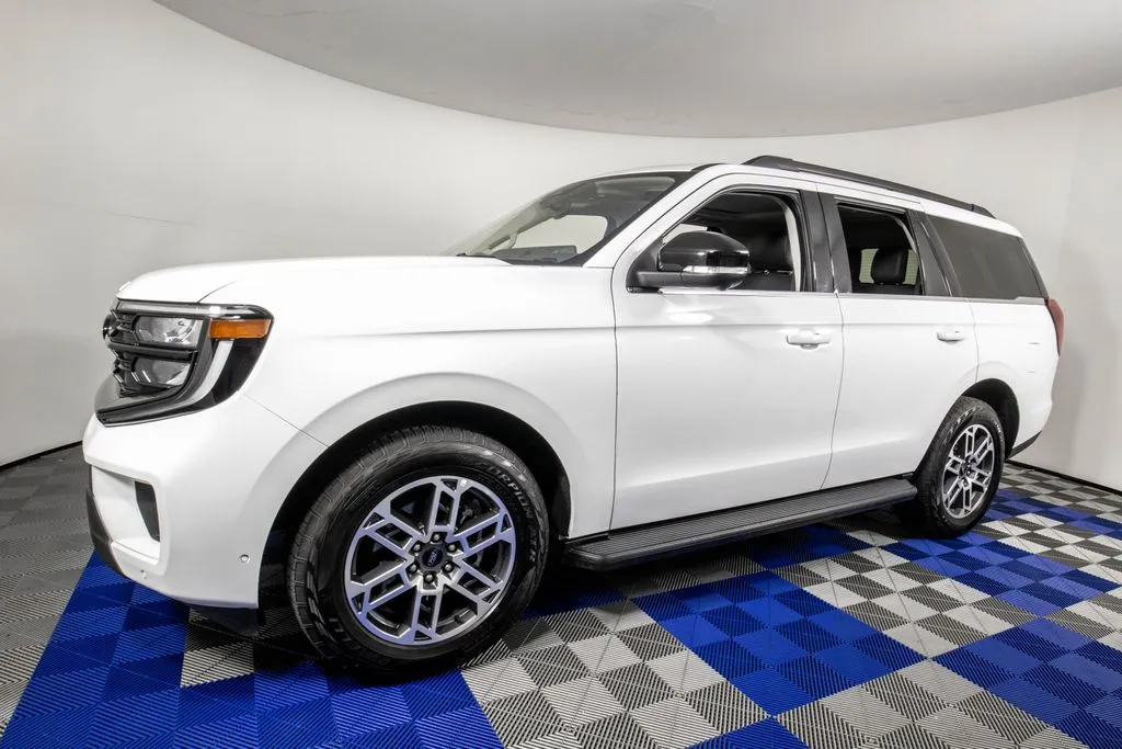 White 2025 Ford Expedition Active for sale in Austin, TX