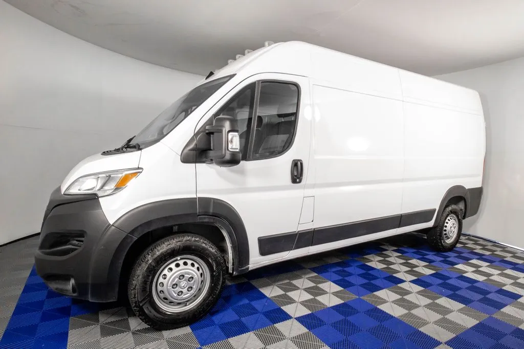 White 2025 Ram ProMaster 2500 High Roof for sale in Austin, TX