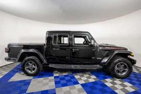 More photos of 2023 Jeep Gladiator Rubicon at Apple Sport Imports, TX