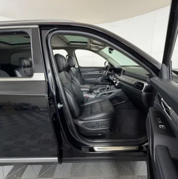 More photos of 2023 Kia Telluride SX at Apple Sport Imports, TX