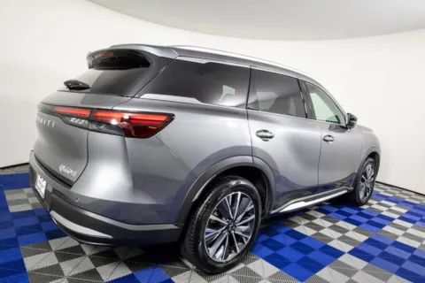 More photos of 2026 INFINITI QX60 LUXE at Apple Sport Imports, TX