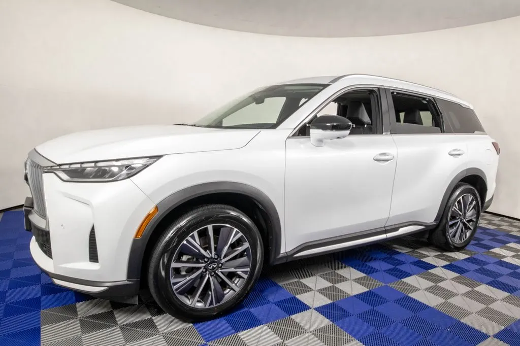 White 2026 INFINITI QX60 LUXE for sale in Austin, TX
