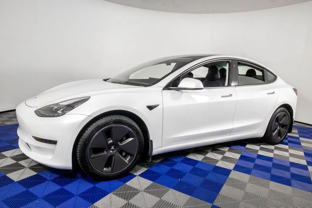 White 2023 Tesla Model 3 Standard for sale in Austin, TX