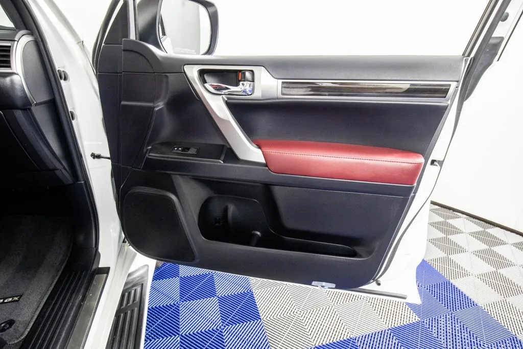 2023 Lexus GX PREMIUM - Photo 18