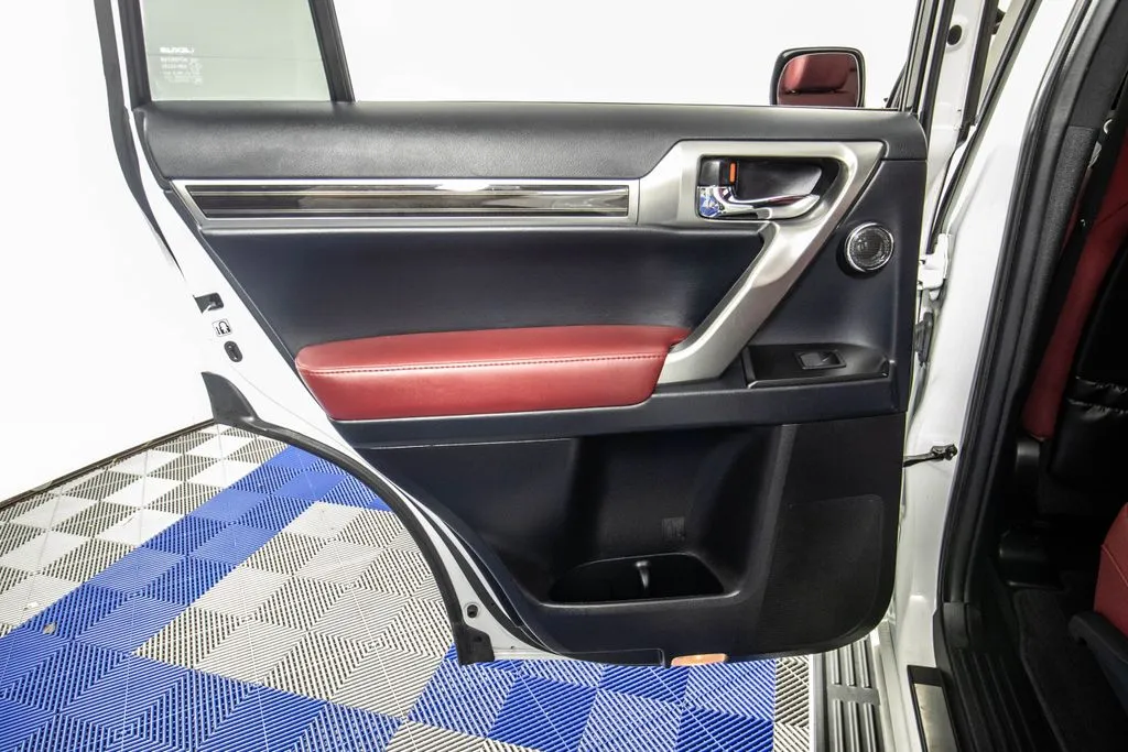2023 Lexus GX PREMIUM - Photo 17