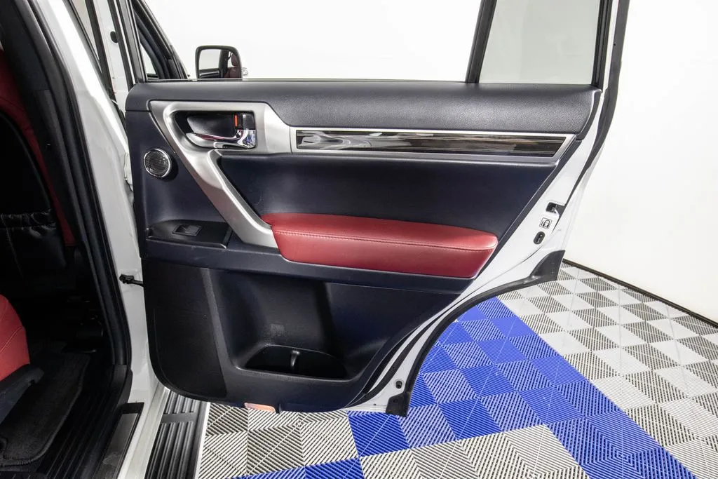 2023 Lexus GX PREMIUM - Photo 19