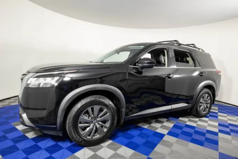 Black 2022 Nissan Pathfinder SV for sale in Austin, TX