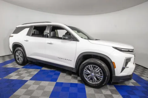 More photos of 2025 Chevrolet Traverse LT at Apple Sport Imports, TX