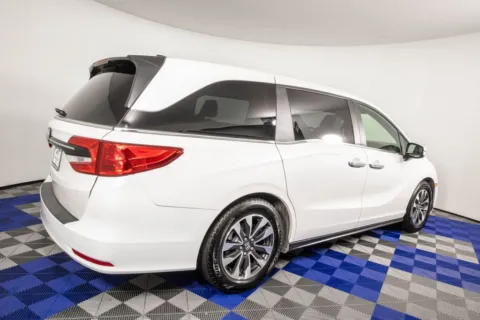 More photos of 2023 Honda Odyssey EX-L at Apple Sport Imports, TX