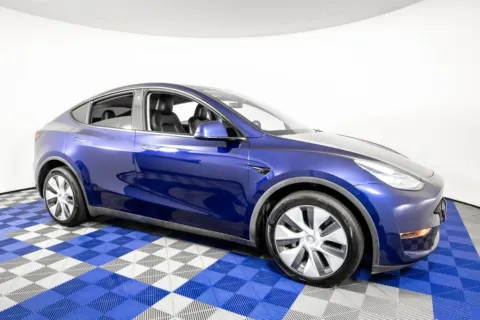 More photos of 2023 Tesla Model Y Long Range at Apple Sport Imports, TX