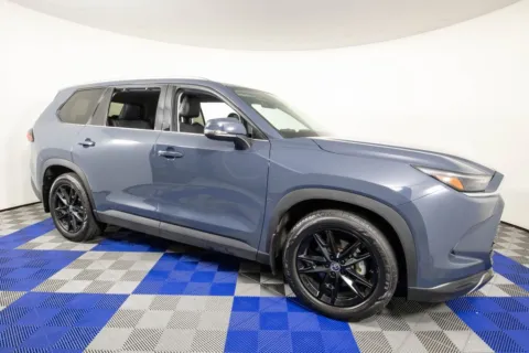 More photos of 2024 Toyota Grand Highlander Limited at Apple Sport Imports, TX