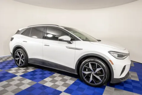 More photos of 2023 Volkswagen ID.4 Pro S at Apple Sport Imports, TX