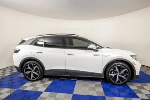 More photos of 2023 Volkswagen ID.4 Pro S at Apple Sport Imports, TX
