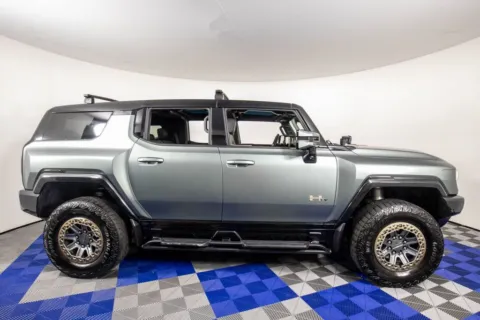 More photos of 2024 GMC Hummer EV SUV 3X at Apple Sport Imports, TX