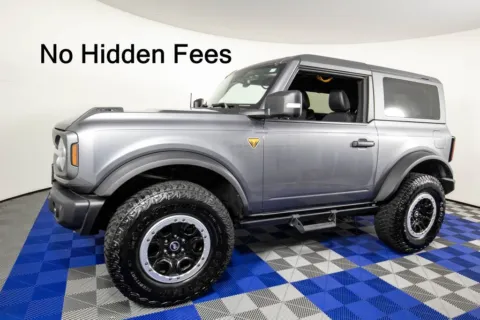 Gray 2023 Ford Bronco Badlands for sale in Austin, TX