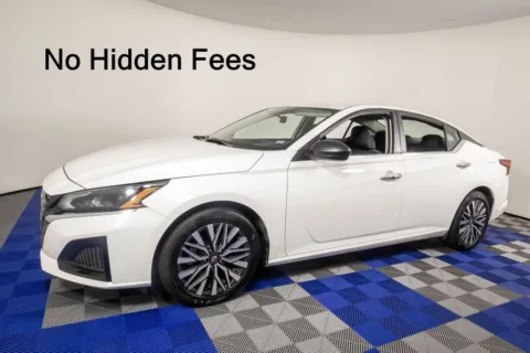 White 2025 Nissan Altima 2.5 SV for sale in Austin, TX
