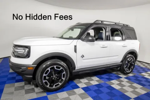 White 2024 Ford Bronco Sport Outer Banks for sale in Austin, TX