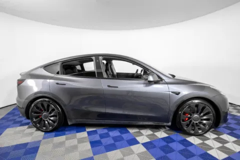 More photos of 2020 Tesla Model Y Performance at Apple Sport Imports, TX