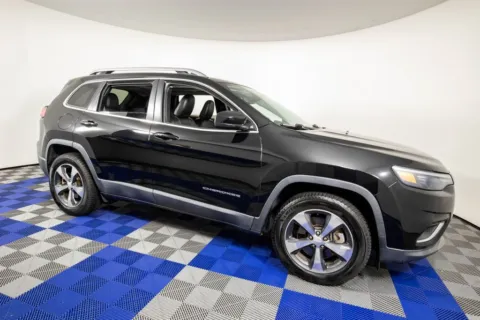 Another view of 2019 Jeep Cherokee Limited for sale in Austin, TX at Apple Sport Imports