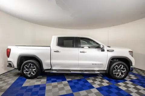 More photos of 2023 GMC Sierra 1500 SLT at Apple Sport Imports, TX